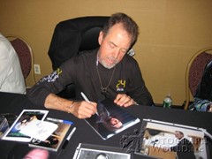 signing photo