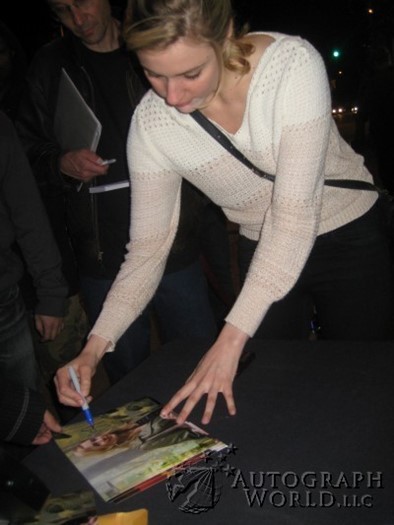 Greta Gerwig autograph