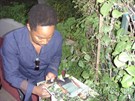 Harold Perrineau signing proof
