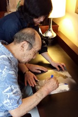 signing photo