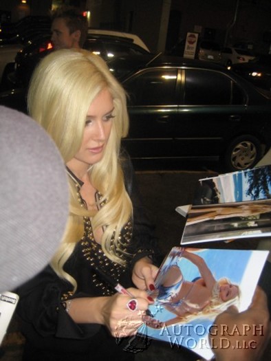 Heidi Montag autograph