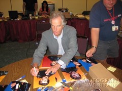 signing photo