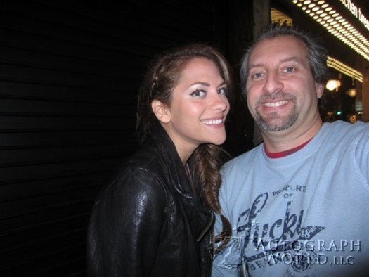 Inbar Lavi autograph