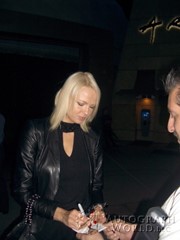 signing photo