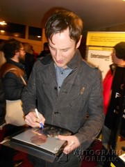 signing photo