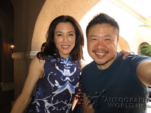 Jaime Murray autograph