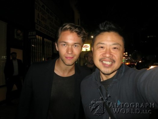 Jakob Oftebro autograph