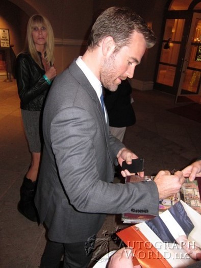 James Van Der Beek autograph