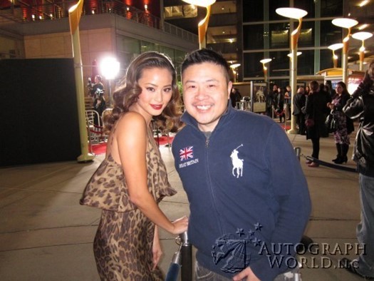 Jamie Chung autograph