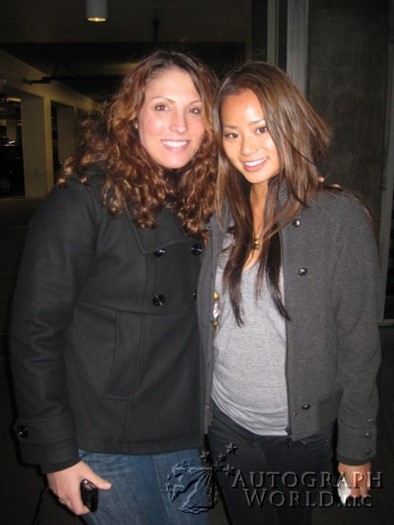 Jamie Chung autograph