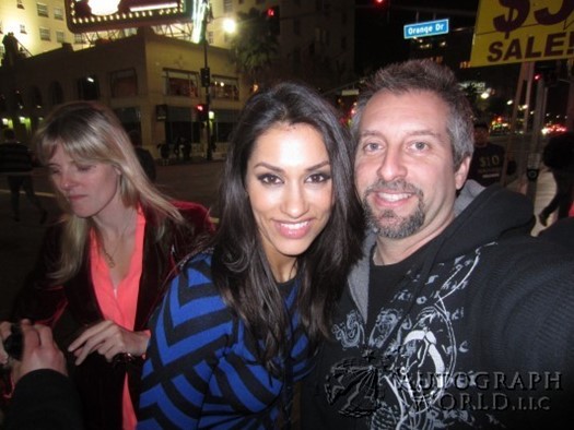 Janina Gavankar autograph