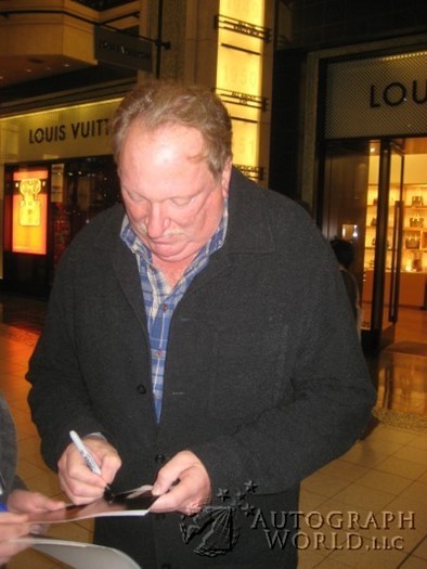 Jeffrey Jones autograph