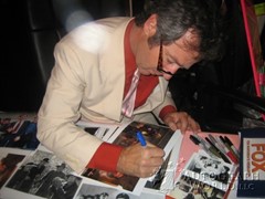 signing photo