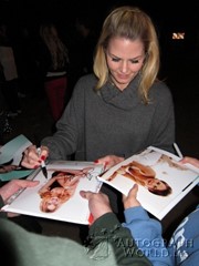 signing photo
