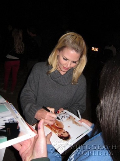 Jennifer Morrison autograph