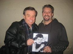 signing photo