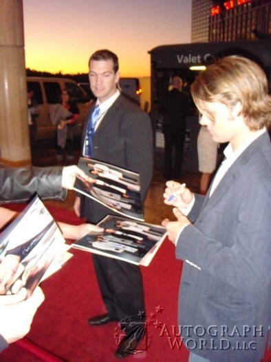 Jesse Spencer autograph