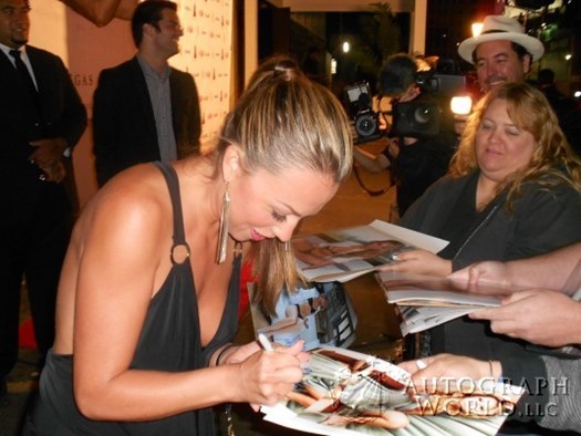 Jessica Hall autograph