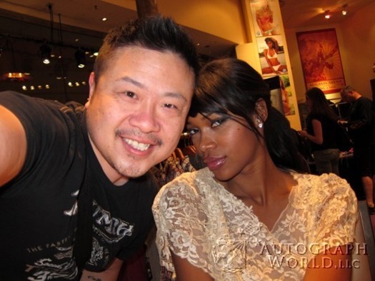 Jessica White autograph