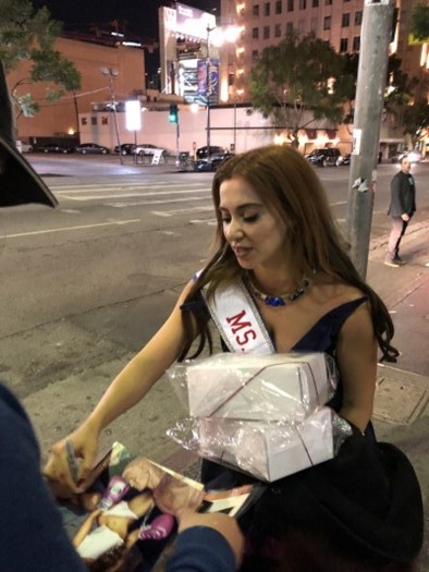 Jewell Negin autograph