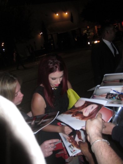 Jillian Rose Reed autograph