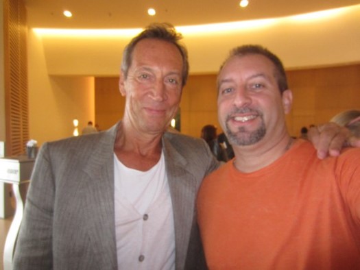Jonathan Hyde autograph
