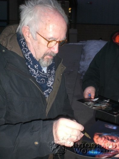 Jonathan Pryce autograph