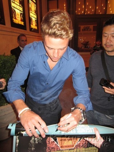 Jonny Weston autograph
