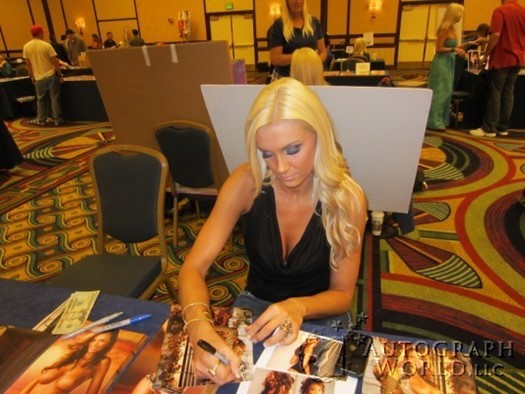 Jordan Monroe autograph