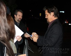 signing photo