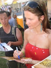 signing photo