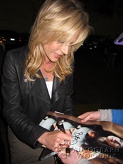 signing photo
