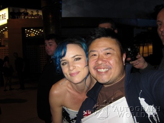 Juliette Lewis autograph