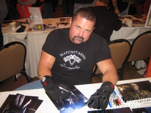 Kane Hodder autograph