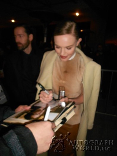 Kate Bosworth autograph