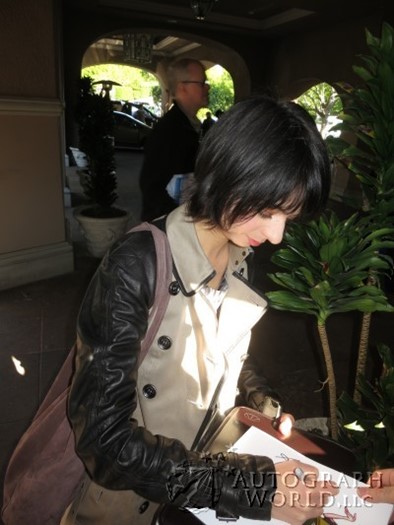 Kate Micucci autograph