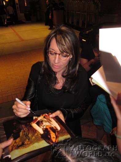 Katey Sagal autograph