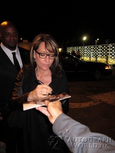 Katey Sagal autograph