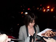 signing photo
