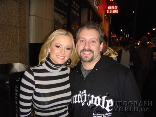 Katie Lohmann autograph