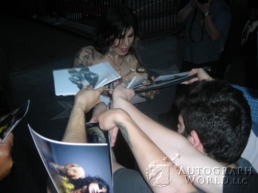 Kat Von D autograph