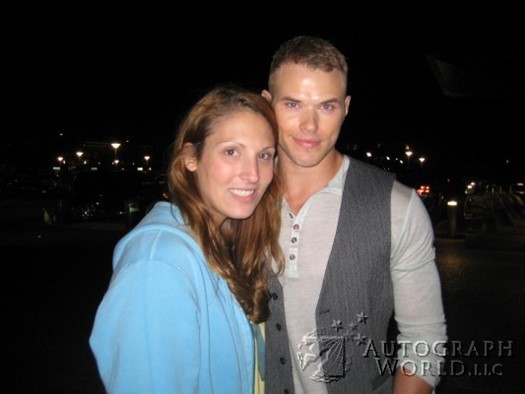 Kellan Lutz autograph