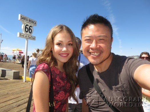 Kelli Berglund autograph