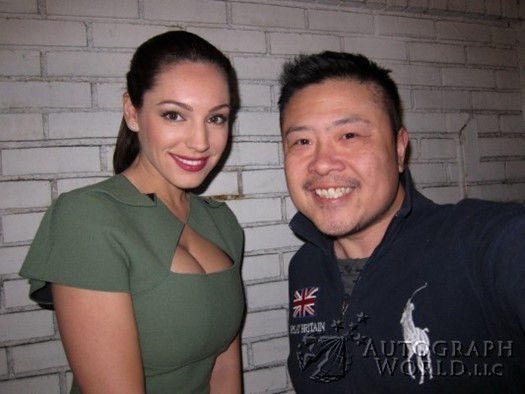 Kelly Brook autograph