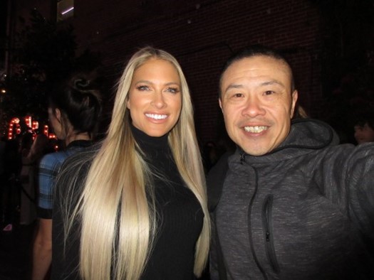 Kelly Kelly autograph