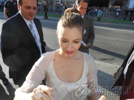 Kelly MacDonald autograph