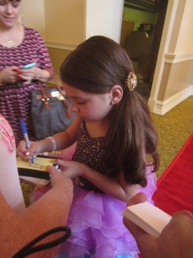 Kenzie Pallone autograph