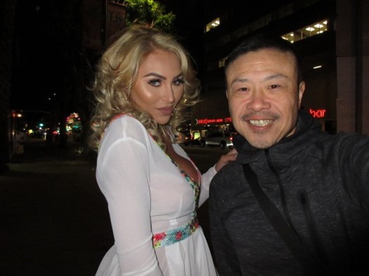 Khloe Terae autograph