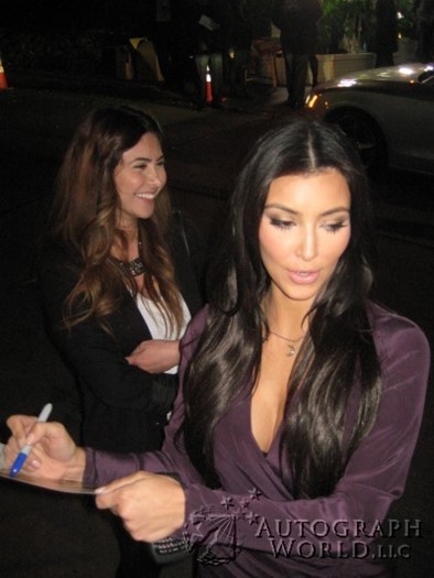 Kim Kardashian autograph
