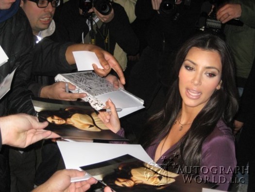 Kim Kardashian autograph